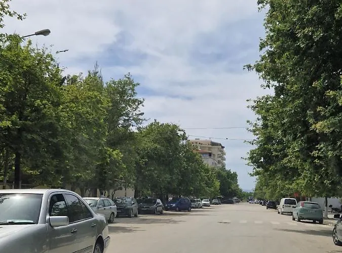 κοντά στην πόλη και στην θάλασσα