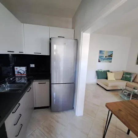Appartement κοντά στην πόλη και στην θάλασσα Vlorë