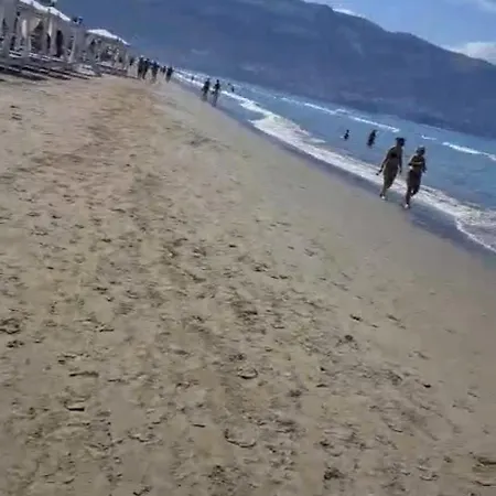 公寓 κοντά στην πόλη και στην θάλασσα